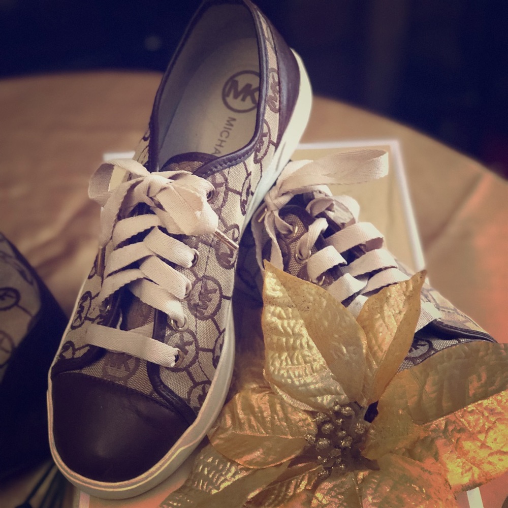 MK shoes
